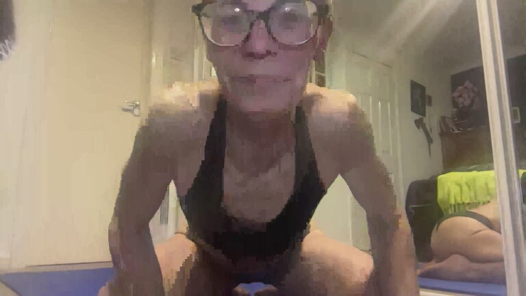 Dixie_Milf's Streamate show and profile