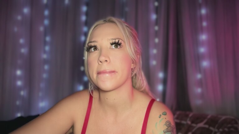 Sabrina_xx's Streamate show and profile