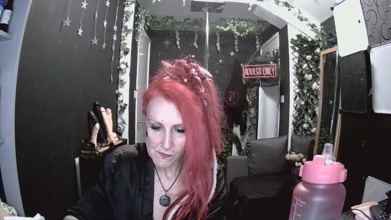 SkySparks's Streamate show and profile