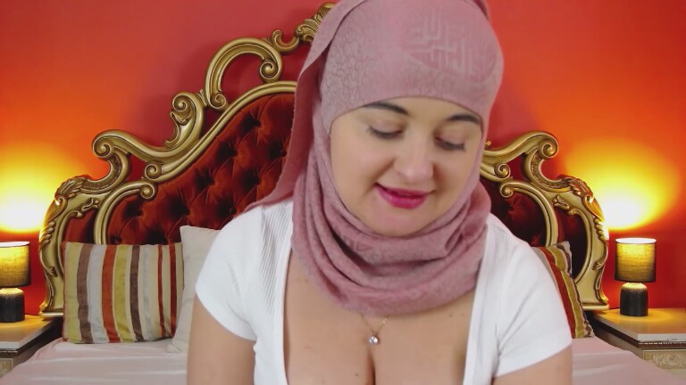 ANNALYAx's Streamate show and profile